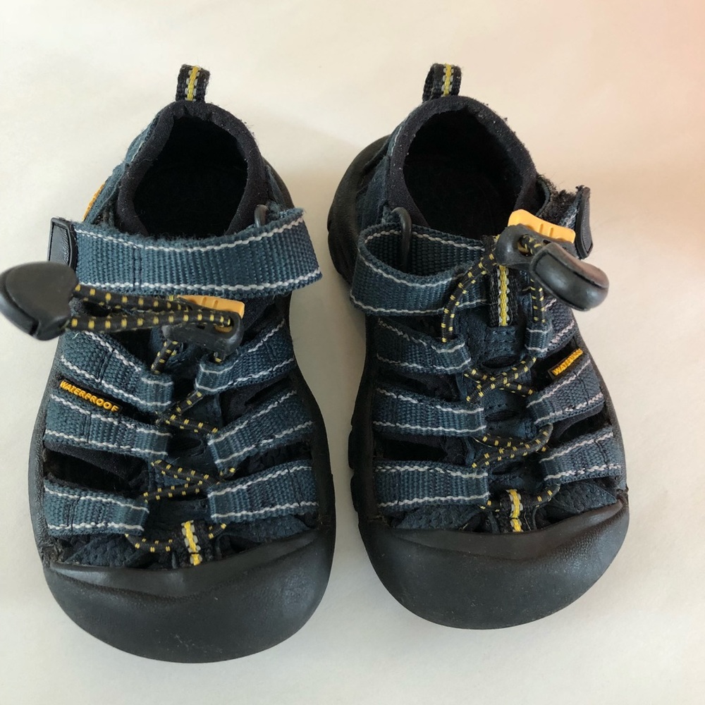 Keen Newport H2 sandals. US 9. EU size 25.